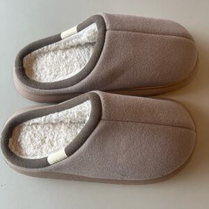 NEW Slippers